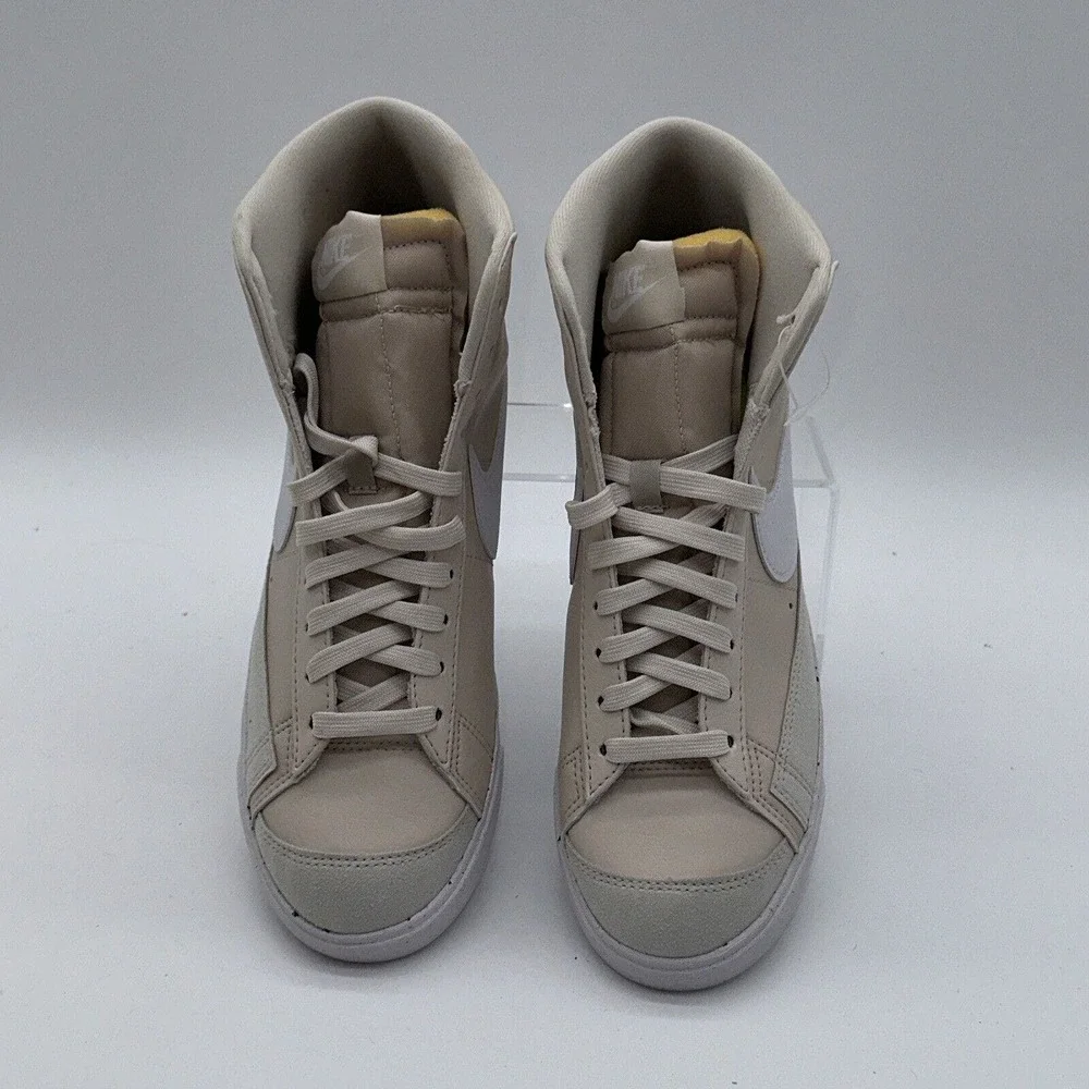 Nike Women's Size 10 Blazer Mid '77 (DQ4124 100) Running Sneaker Trainer Sports - Picture 5 of 6